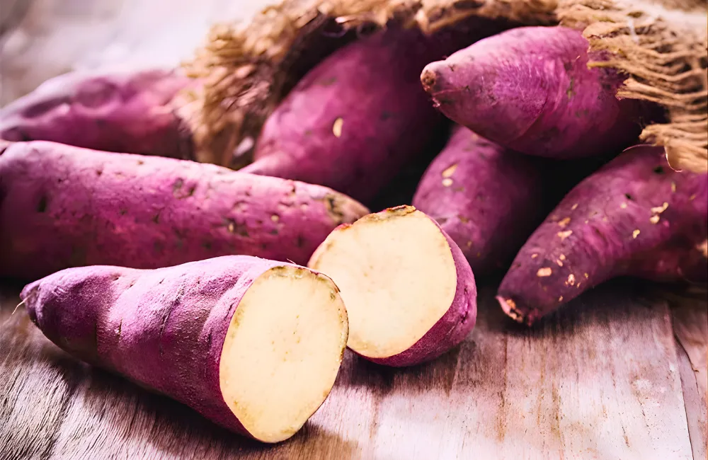 Khoai lang Nhật vỏ đỏ ruột trắng