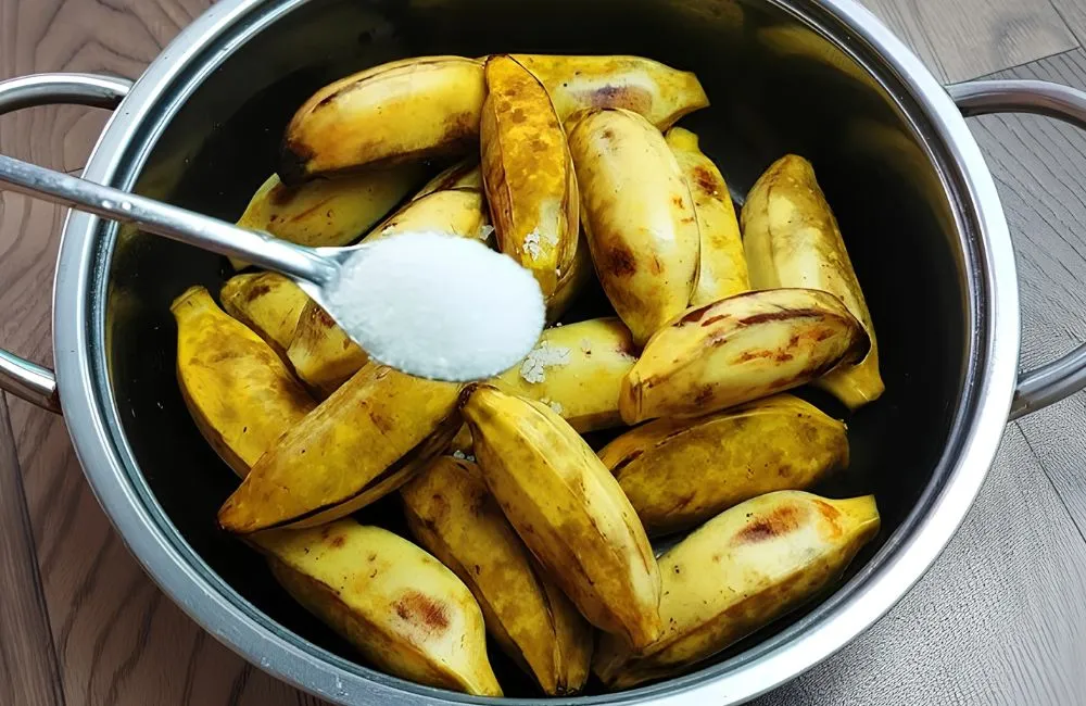 Chuối sáp luộc