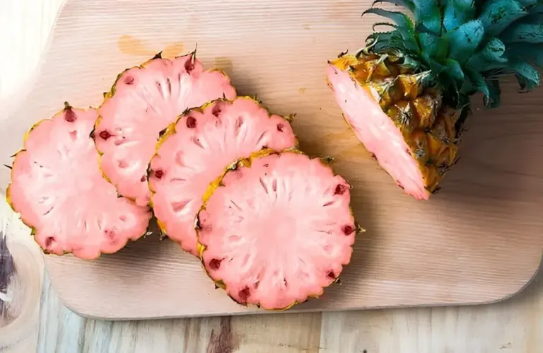 Đặc điểm quả dứa Pinkglow: Hương vị độc đáo và giá trị dinh dưỡng cao