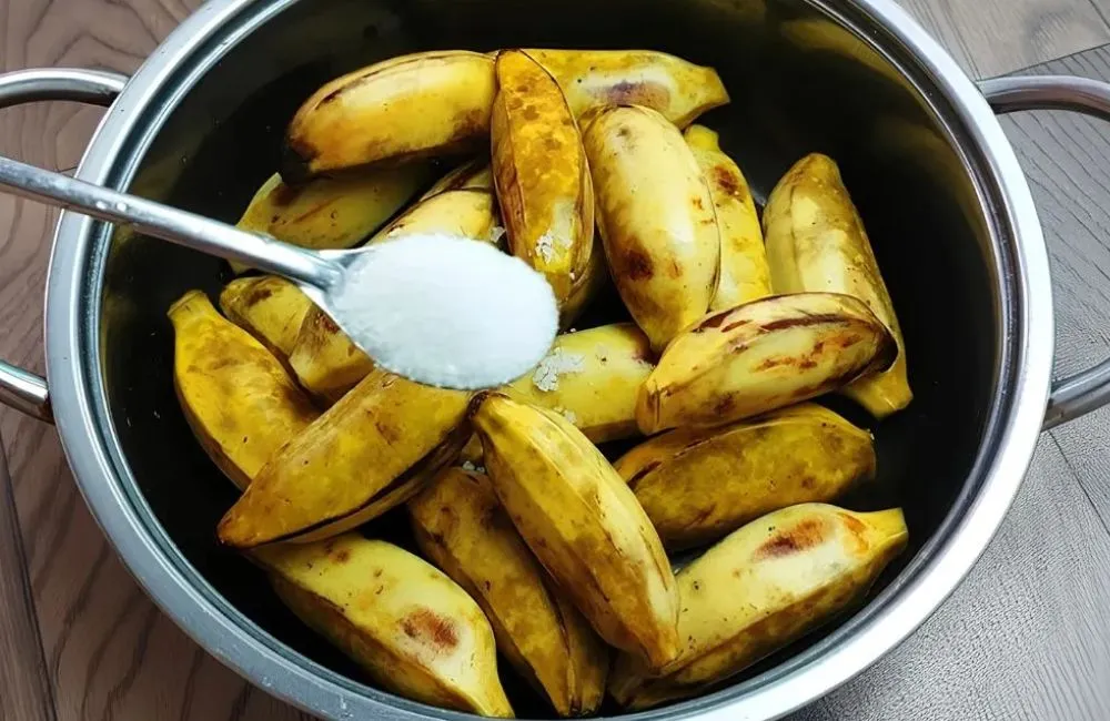 Chuối sáp luộc